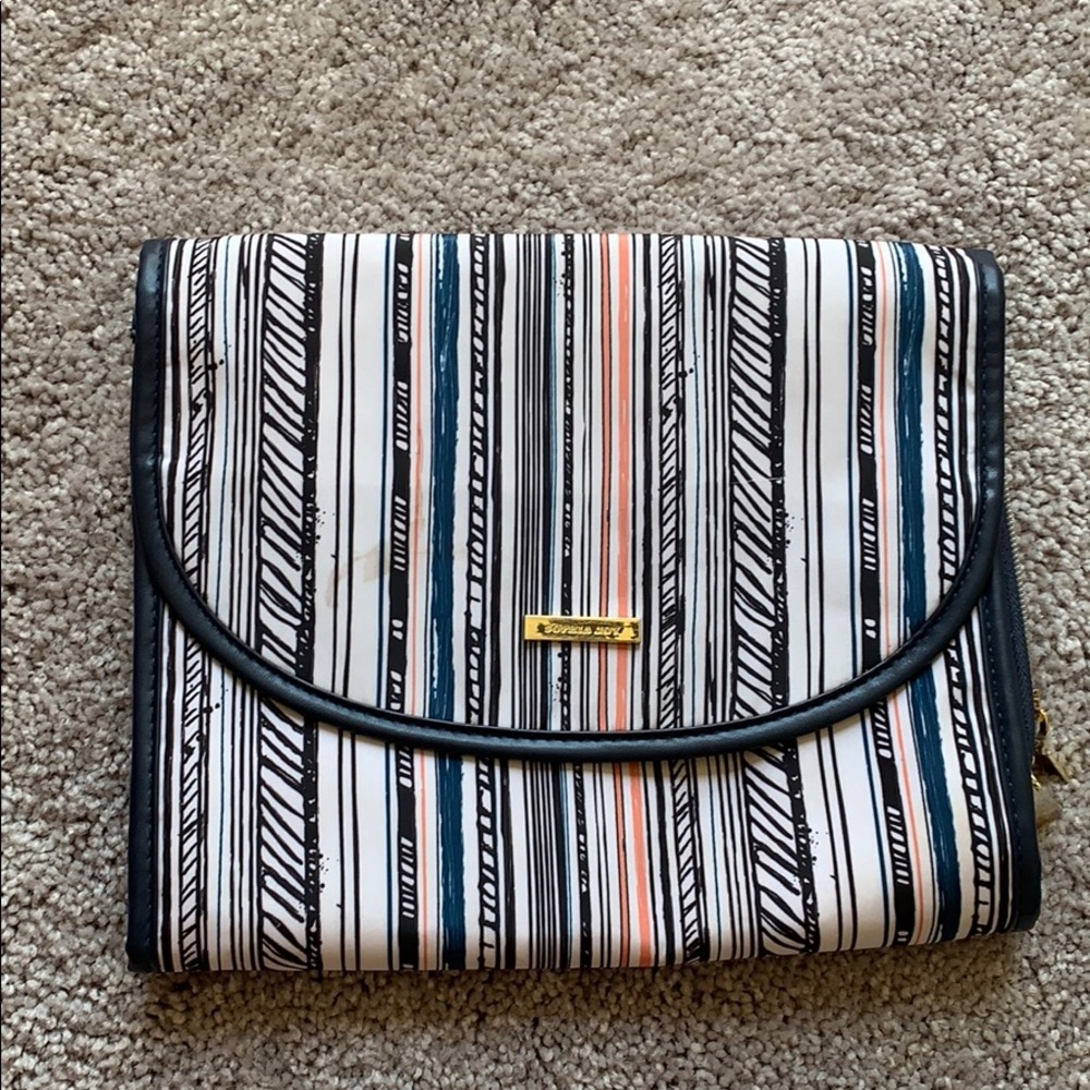 Final Price $8: Sophia Joy Makeup Bag